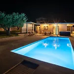 Onar - Luxury